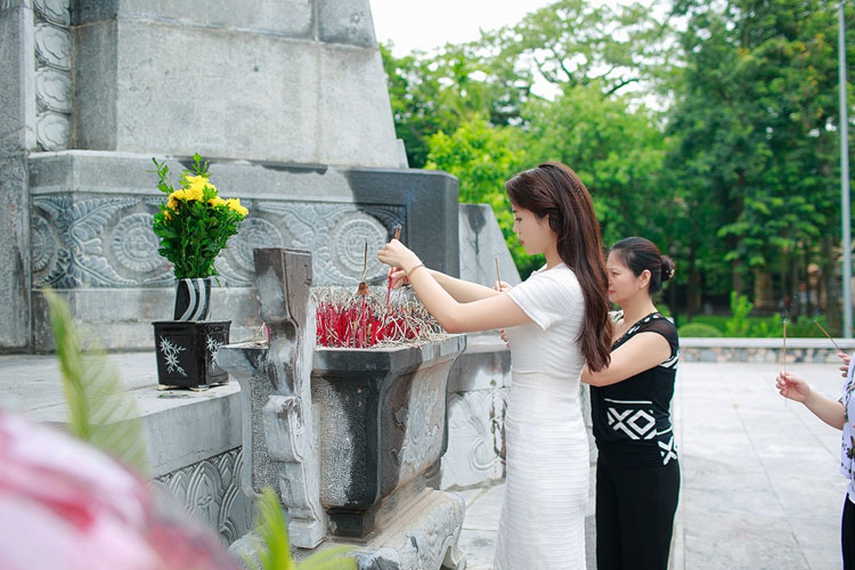 HH Ky Duyen gian di di lam tu thien tai que nha-Hinh-9